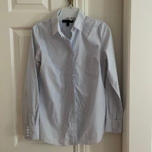 Banana republic blouse with subtle ruffle